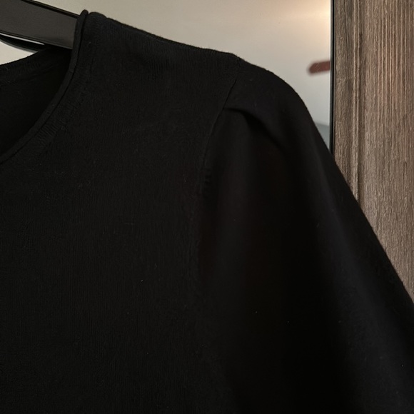 🩷 Like new! Chicos Heart Print Built-In Shirt sweater Size L. - Picture 8 of 11